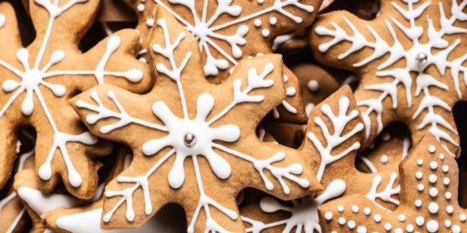 Lebkurchen Stern Schneeflocke verziert