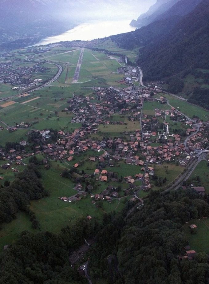 Blick auf die beschauliche Gemeinde Bönigen. Bönigen