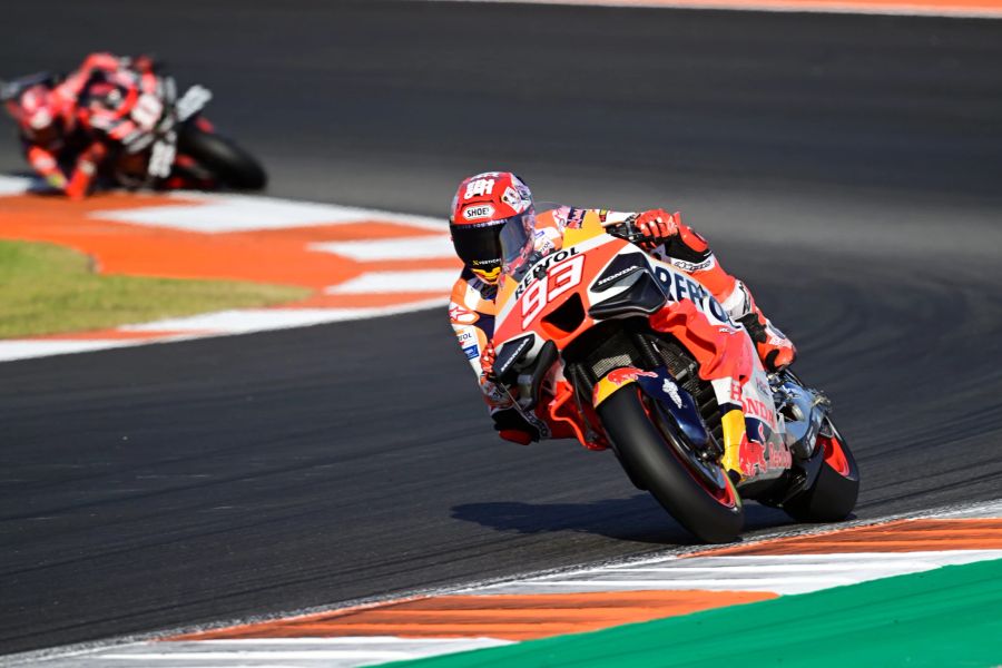 2023 war der Tiefpunkt erreicht. Marquez verzweifelte an der Honda RC213V – und verliess das Team am Saisonende vorzeitig.