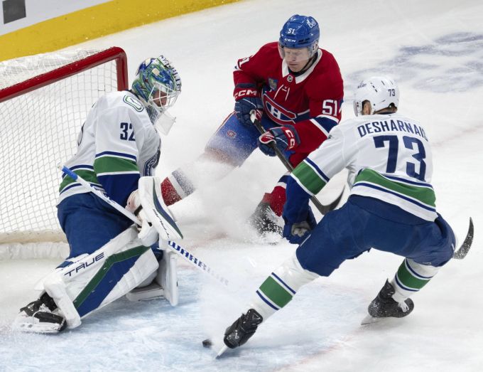 Die Vancouver Canucks verlieren in der NHL gegen die Canadiens. NHL