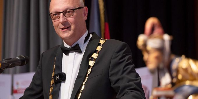 Die Menschen sollen laut BDK-Präsident Fess Karneval unbeschwert feiern. (Archivbild) Die Menschen sollen laut BDK-Präsident Fess Karneval unbeschwert feiern. (Archivbild)