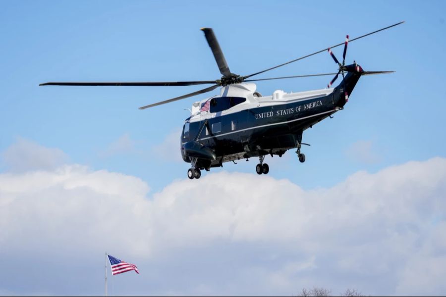 Nach der Amtsübergabe in Washington D.C. machten sich die Bidens auf in Richtung Kalifornien.