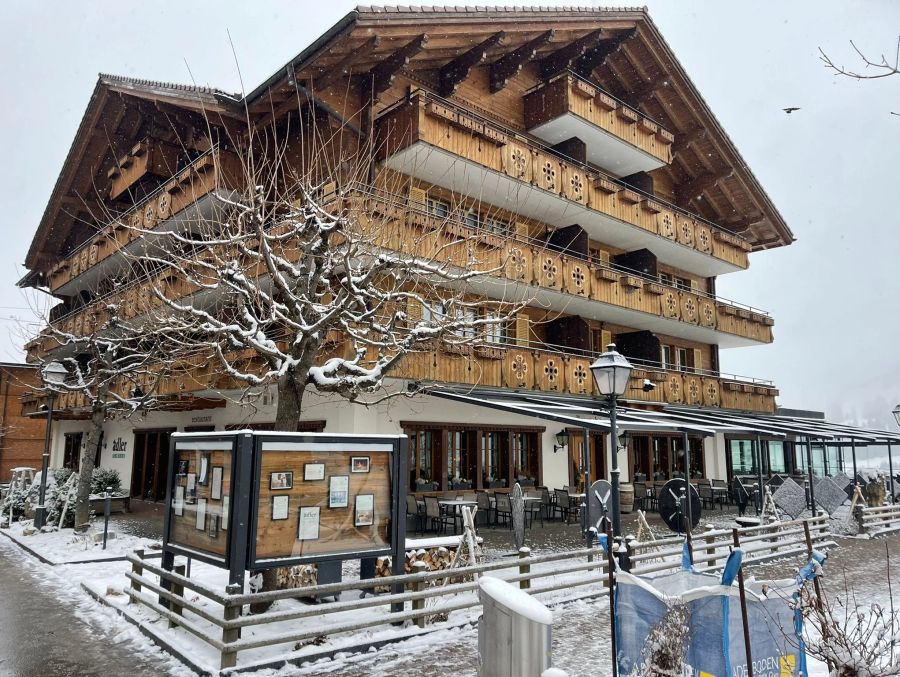 Das Hotel Adler im Dorf. Hier übernachten normalerweise die Österreicher. Und heuer auch die Slowaken.