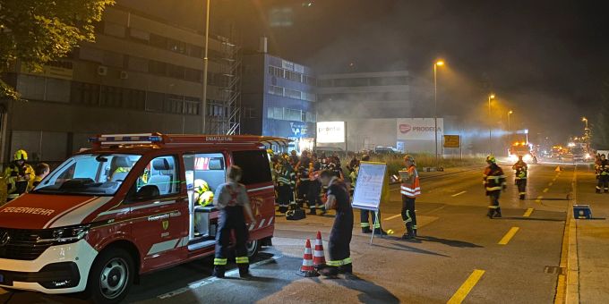 In Rotkreuz kam es nach einem Brand in Rotkreuz ZG zu starker Rauchentwicklung. Rotkreuz