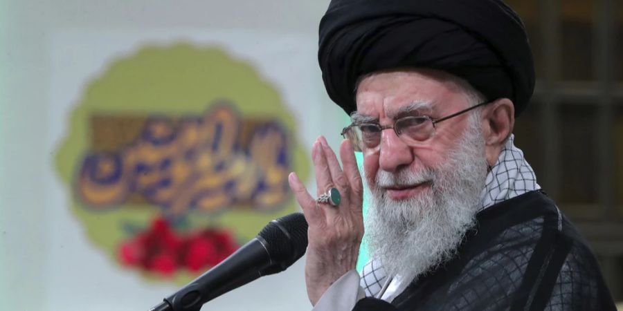 iran präsident religionsführer macht