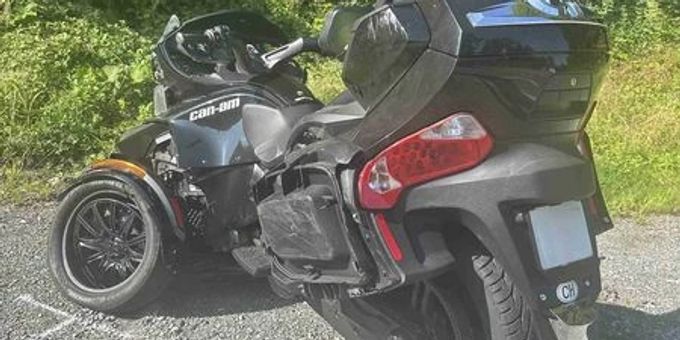 Motorrad mit Totalschaden. Motorrad mit Totalschaden