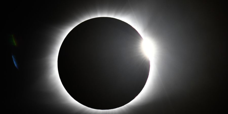 Die Sonnenfinsternis beginnt: Um 17.34 Uhr Schweizer Zeit nahm die partielle Verfinsterung vor der Westküste Alaskas ihren Anfang. (Symbolbild)