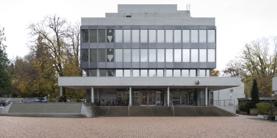 Nach einem Entscheid des Aargauer Verwaltungsgerichts müssen die Eigentümer des Schlosses Trostburg in Teufenthal AG ihre Zukunftspläne überdenken. (Archivbild)