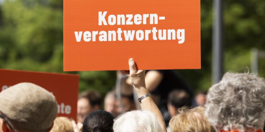 Der indirekte Gegenvorschlag des Bundesrates zur KVI will nachhaltige Unternehmensführung für den Schutz der Menschenrechte und der Umwelt, ohne die wirtschaftliche Wettbewerbsfähigk...