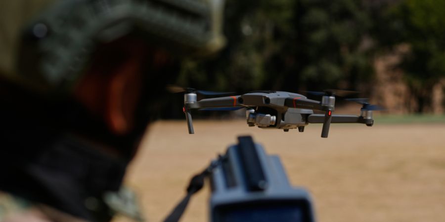Mehr als 100'000 Soldaten, Polizisten und private Sicherheitskräfte sowie Drohnen, Militärflugzeuge und Sprengstoffspürhunde sollen für einen sicheren Ablauf der WM in Mexiko sorgen...