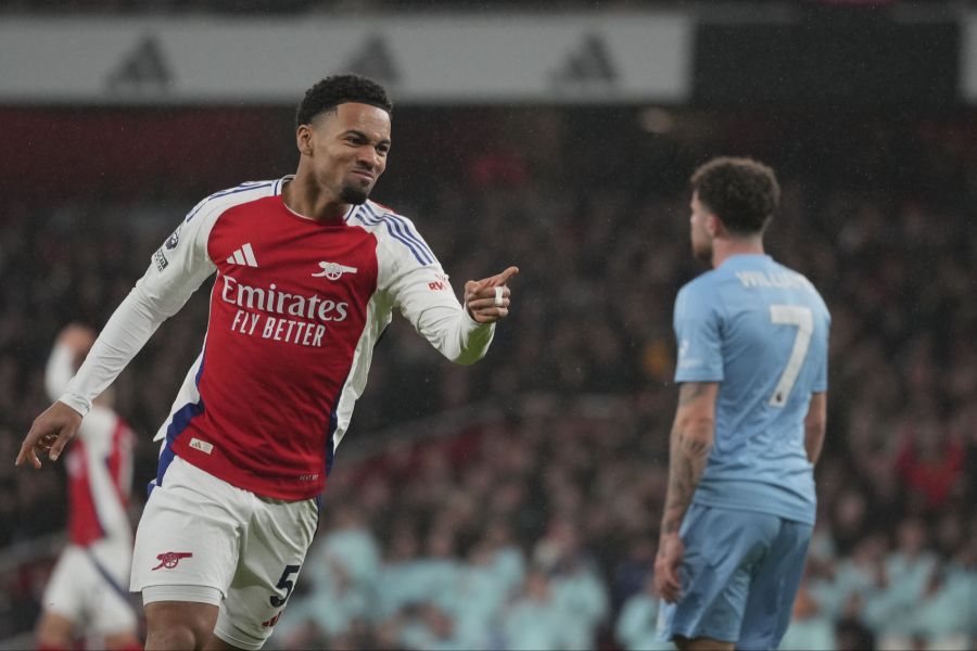 Ethan Nwaneri Arsenal BVB