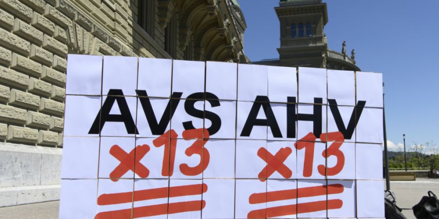 Die Einigungskonferenz beantragt, die 13. AHV-Rente mit höheren Lohnbeiträgen und mehr Mehrwertsteuer zu finanzieren, gemäss dem Modell des Ständerates.(Archivbild)