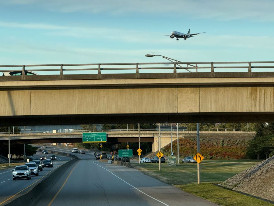 Ein Flugi im Anflug auf Vancouver.