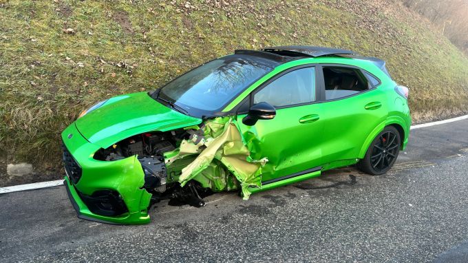 Beim Unfall entstand ein Sachschaden. Sachschaden.