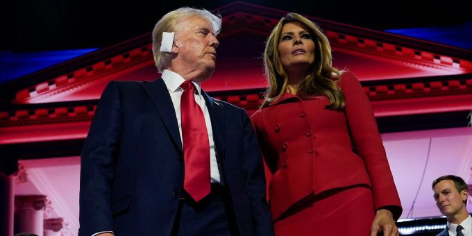 Seit 2005 sind Donald und Melania Trump verheiratet. Julia Nikhinson/AP/dpa Donald und Melania Trump