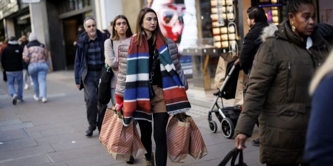 «Ich muss einfach» - Kaufsüchtige erklärt Angst vor dem Black Friday