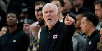 Seit 1996 dort - NBA-Coach Popovich fünf weitere Jahre bei den Spurs Seit 1996 dort - NBA-Coach Popovich fünf weitere Jahre bei den Spurs