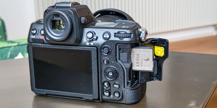 Nikon Z8
