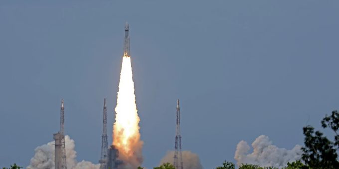 Das indische Raumschiff Chandrayaan-3, das Wort für «Mondfahrzeug» in Sanskrit, startet vom Satish Dhawan Space Centre. Indien Raumschiff