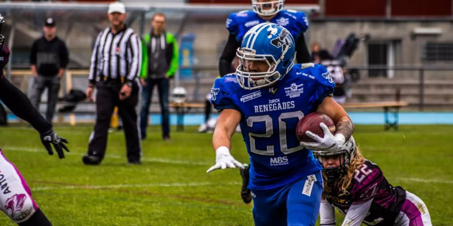 Runningback Ky Nguyen, Bild von Harris Dinger