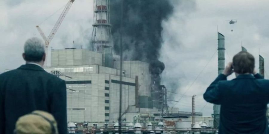 Scharen von Touristen zieht es in die Sperrzone zu den Überresten des Reaktors. Foto: HBO/Sky