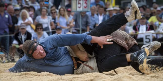 eidgenössisches schwingfest Matthias Glarner Ledergurt