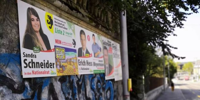 SVP-Plakate (Symbolbild) schweizerische volkspartei