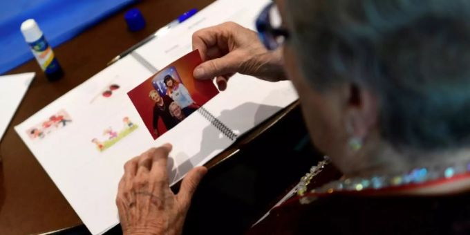 Parkinson ist eine neurodegenerative Krankheit. parkinson