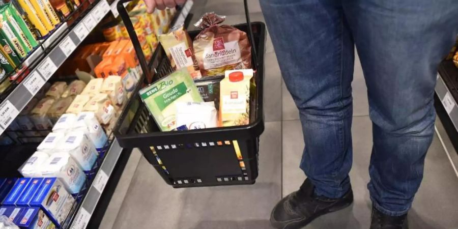 Der Anstieg der Verbraucherpreise hat sich im Mai leicht abgeschwächt. Symbolbild: Caroline Seidel Foto: Caroline Seidel