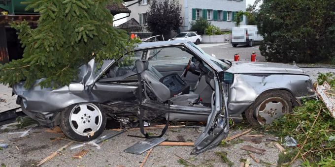 Selbstunfall am Samstag in Tägerschen Selbstunfall am Samstag in Tägerschen