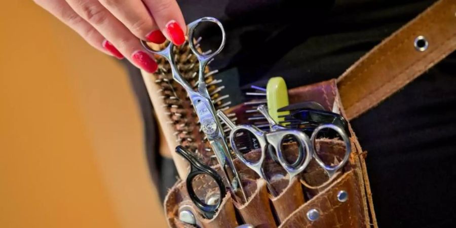 Im Vergleich zum Vorjahr ist der Preis für einen Friseurbesuch bei Frauen um 9,2 Prozent, bei Männern um 8,0 Prozent gestiegen. Foto: Daniel Karmann