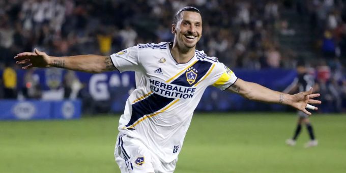 Hattrick im Video - Zlatan Ibrahimovic ballert sich in die Rekordbücher