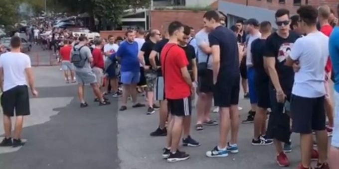 Kilometer-Schlange - Riesiger Run in Belgrad auf Tickets für YB-Spiel