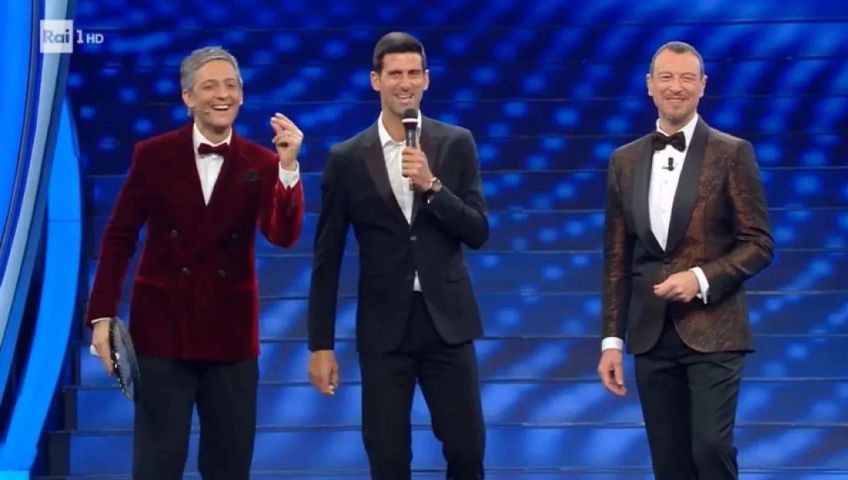 abfilmen-djokovic-spiel-und-tanz-rai