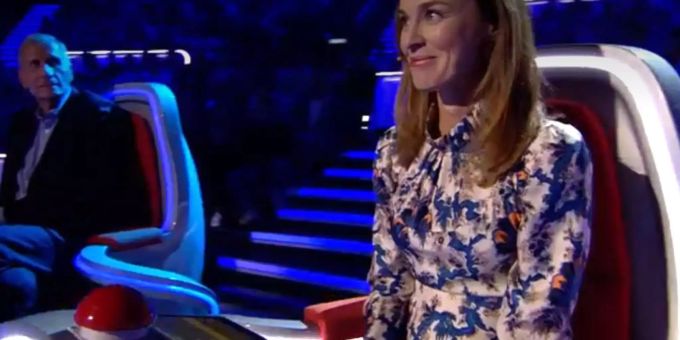 Tennis-Baby - Martina Hingis zeigt Mini-Bäuchlein in SRF-Quiz