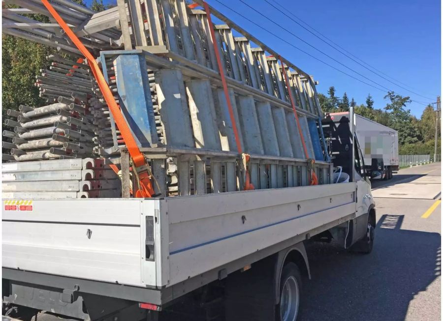 Der Lieferwagen hatte knapp zwei Tonnen Übergewicht - Kapo Thurgau