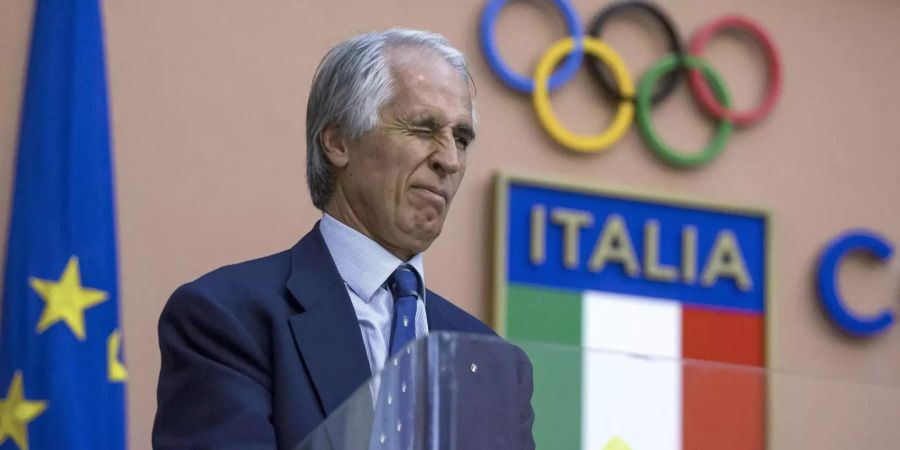 Giovanni Malagò an einer Pressekonferenz.