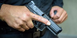 Wittenbach SG - Räuber überfallen Tankstelle mit Pistole