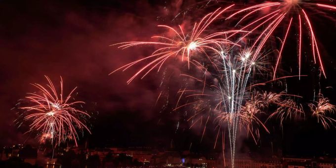 1. August - 120'000 Besucher am Basler Feuerwerk