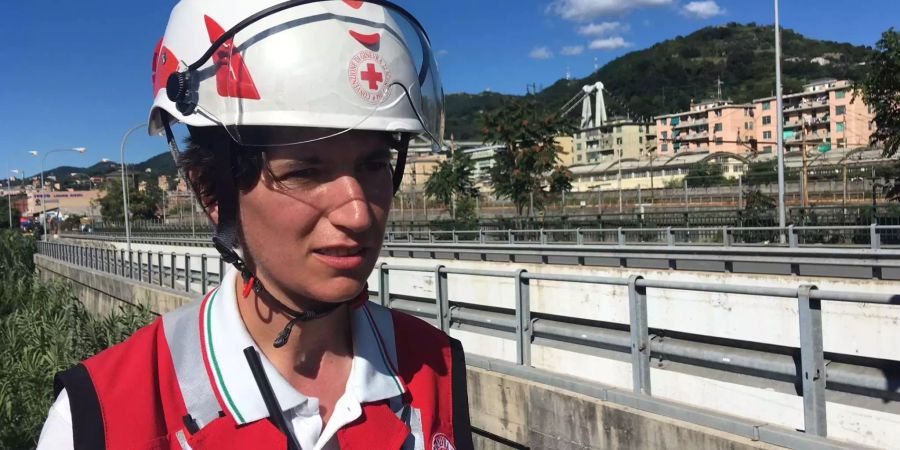 Federica Bonelli, eine Retterin des Roten Kreuzes, zu den Ereignissen in Genua.