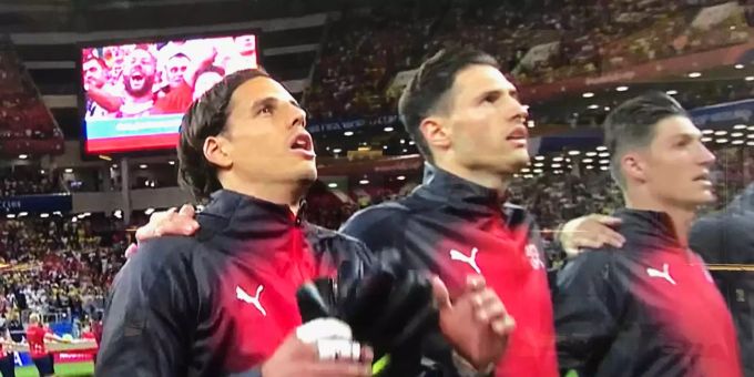 Längst nicht alle Schweizer Fussballer singen Nationalhymne so inbrünstig wie Goalie Yann Sommer an der WM in Russland. Längst nicht alle Schweizer Fussballer singen Nationalhymne so inbrünstig wie Goalie Yann Sommer an der WM in Russland.