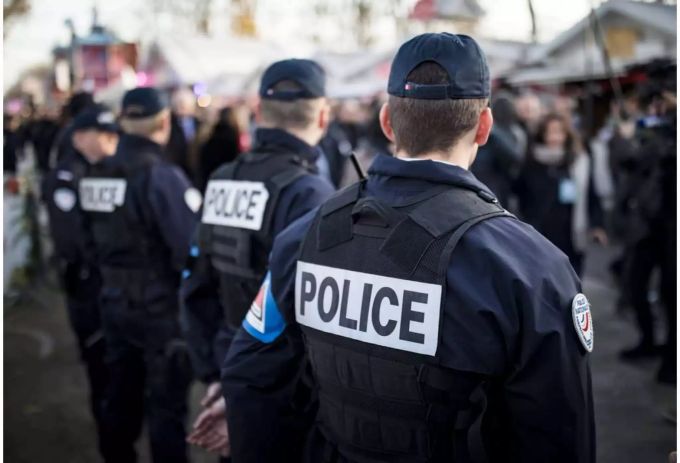 Französische Polizisten. (Symbolbild) Polizei Frankreich