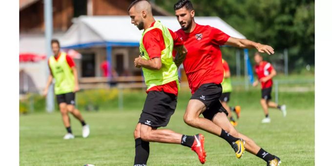 Igor Djuric (l.) verletzte sich schwerer als zuerst gedacht. Igor Djuric (l.) verletzte sich schwerer als zuerst gedacht.