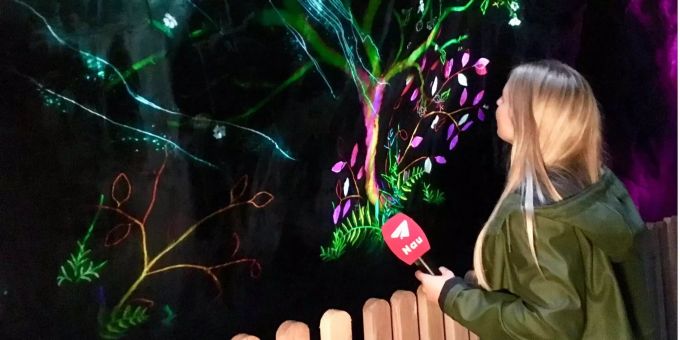 Lichtkünstler - Grösste Naturleinwand der Welt in Taminaschlucht