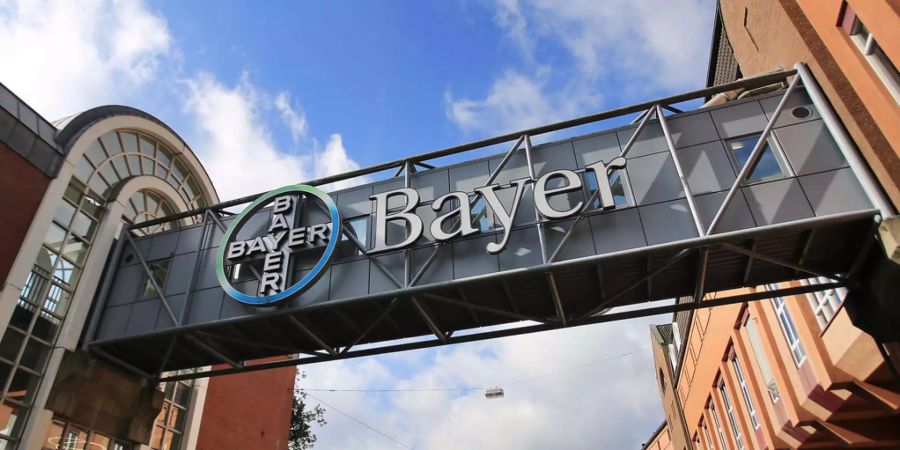 Bayer verkauft nach Monsanto-Deal Geschäftsteile an BASF.