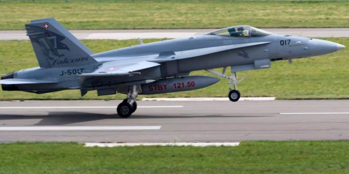 Das Volk entscheidet am 27. September über die Beschaffung der neuen Jets. Die Typenfrage soll zu einem späteren Zeitpunkt geklärt werden. Kampfjet Abstimmung