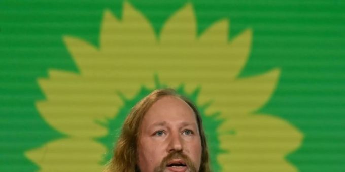 Grünen-Fraktionschef Hofreiter auf dem Parteitag Grünen-Fraktionschef Hofreiter auf dem Parteitag