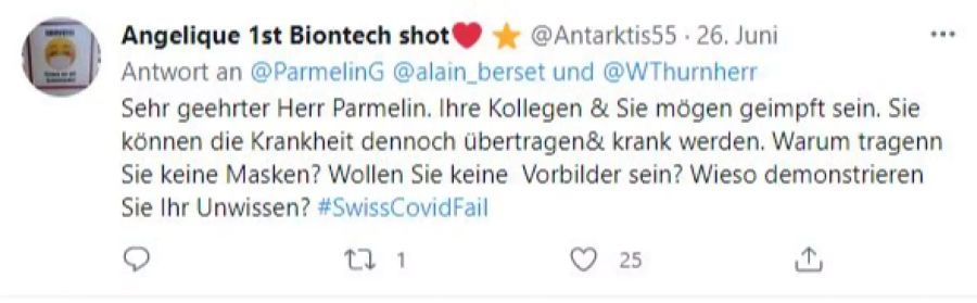 Ein Twitter-Userin fragt den Bundespräsidenten, wo seine Vorbildsfunktion geblieben sei.