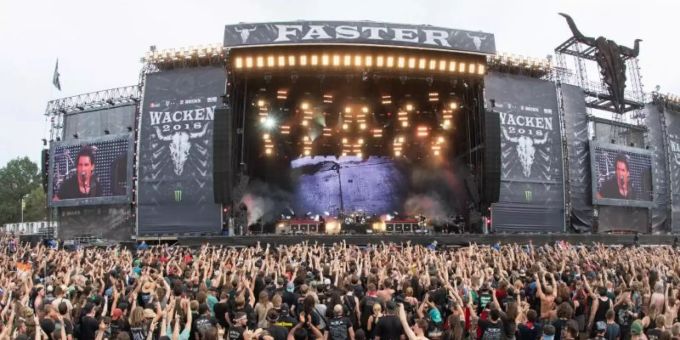 In Wacken ist 16. bis 18. September 2021 unter dem Titel «Bullhead City» eine kleinere Ausgabe geplant. Foto: Daniel Reinhardt/dpa In Wacken ist 16. bis 18. September 2021 unter dem Titel «Bullhead City» eine kleinere Ausgabe geplant. Foto: Daniel Reinhardt/dpa