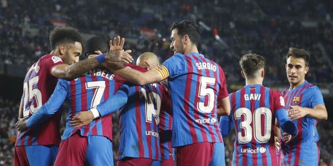 Barcelona gewinnt in der spanischen Liga zum vierten Mal in Folge. FC Barcelona La Liga